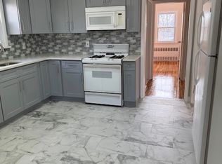 472 Carnation Ave FLOOR 2, Floral Park, NY 11001