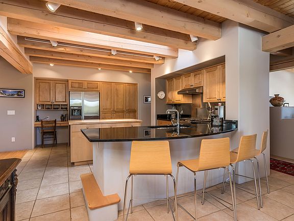 3rd image of 38 Bluestem Dr