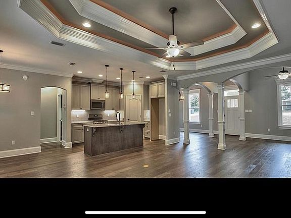 2nd image of 8324 Shenandoah Dr N