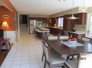 1807 Woodledge Dr, State College, PA 16803