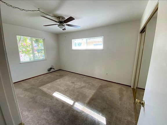 4th image of 29 Park Ave #29