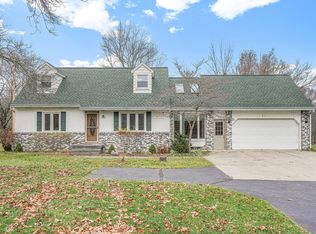 9211 28th St SE, Ada, MI 49301