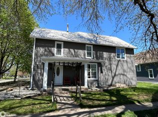 201 E Center St, Winfield, IA 52659