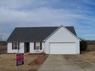 135 Bald Eagle Run, Oakfield, TN 38362
