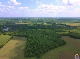 W 2400th Rd, Fontana, KS 66026