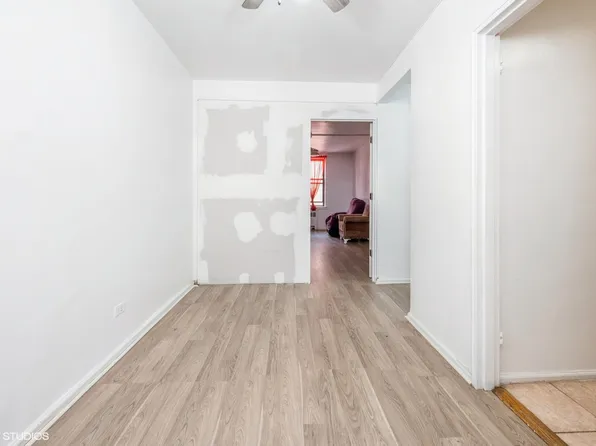 745 East 231st Street image 5 of 17