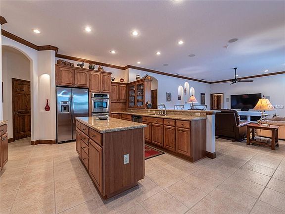 5th image of 6231 Kingbird Manor Dr