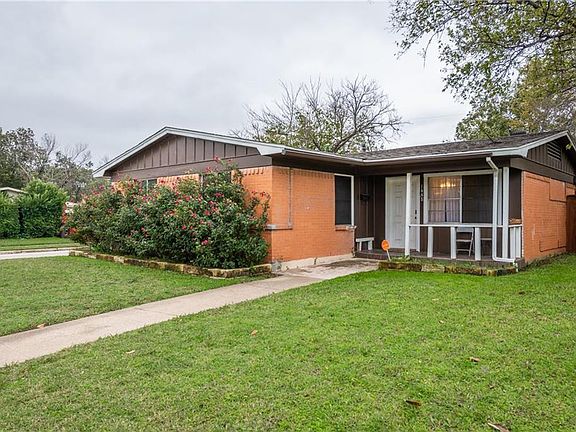 3rd image of 1448 Stafford Dr