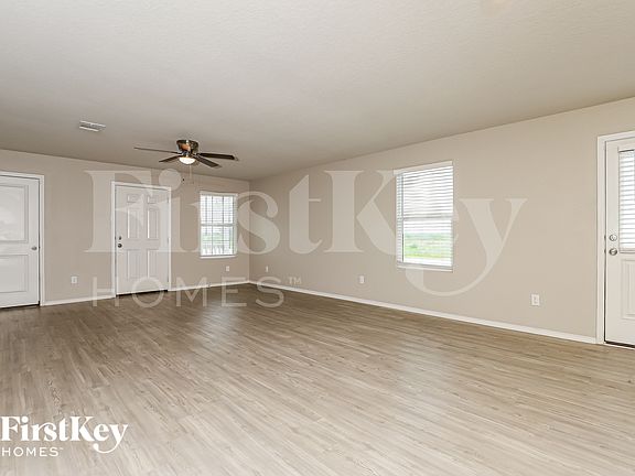3rd image of 10707 Giacconi Dr