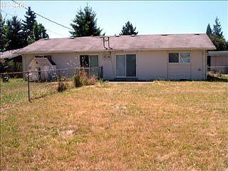 2nd image of 205 SE 104th Ave