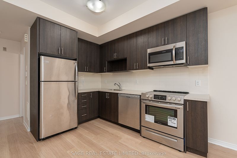 Toronto Townhouse for rent - 2 Bedrooms — photo 8