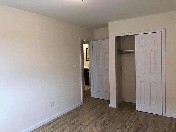 5th image of 115 Underhill Ave