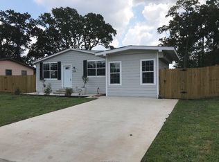 2201 Willhelm Dr, Bryan, TX 77803