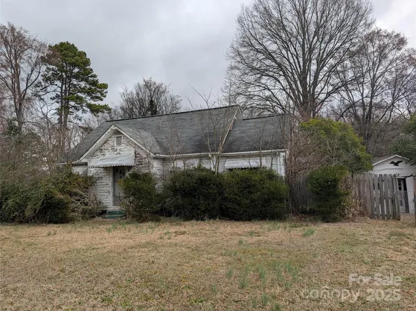2801 Pennsylvania Ave, Kannapolis, NC 28083
