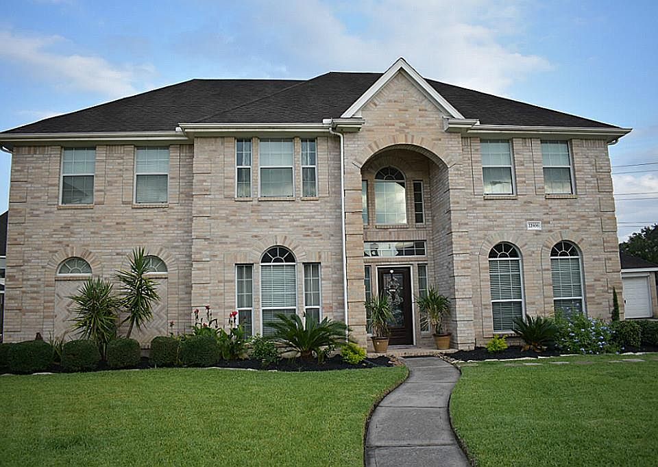 2nd image of 22906 Kimberwick Ct