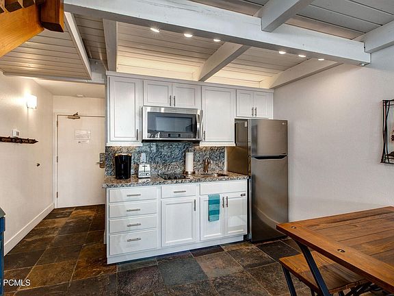 3rd image of 2325 Sidewinder Dr #821