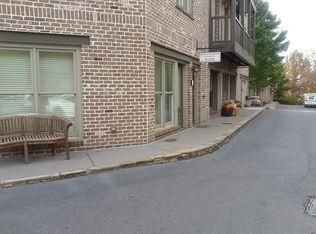100 Green Oak Dr #1, Roswell, GA 30075