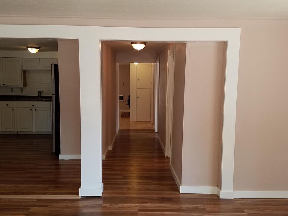 1st image of 3902 80th St NE