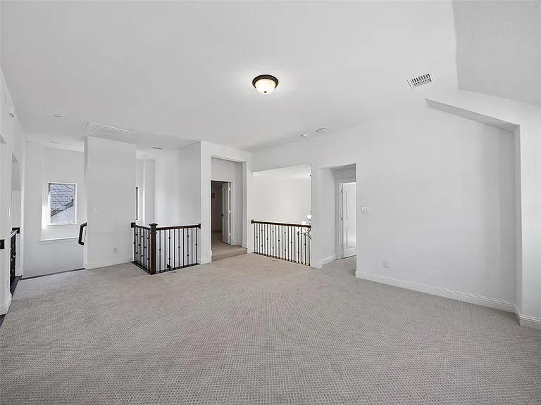 4280 Mill Pond Dr — Photo 26