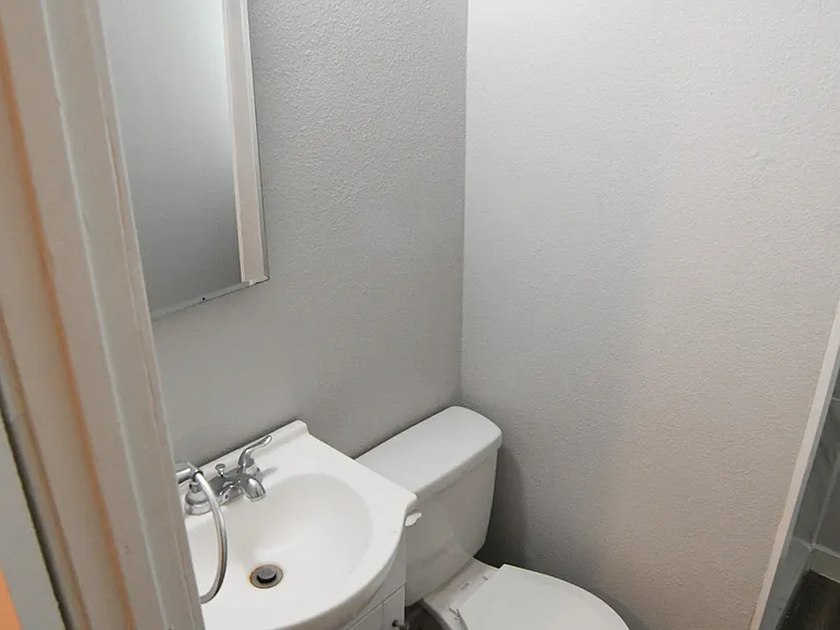 514 Bexar Dr — Photo 10