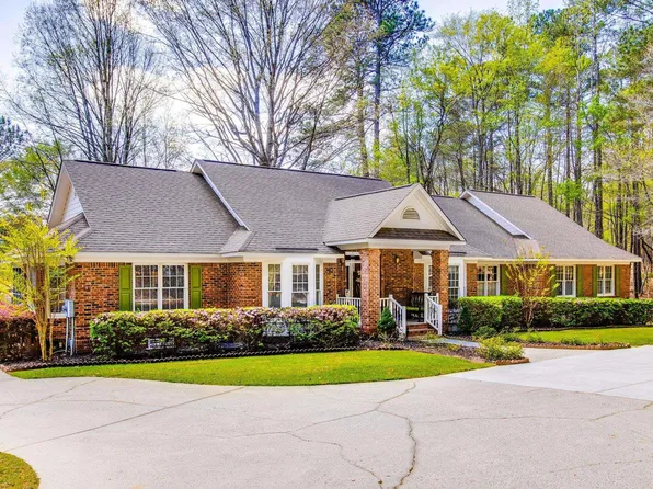 325 Derrick Ln, Blythewood, SC 29016