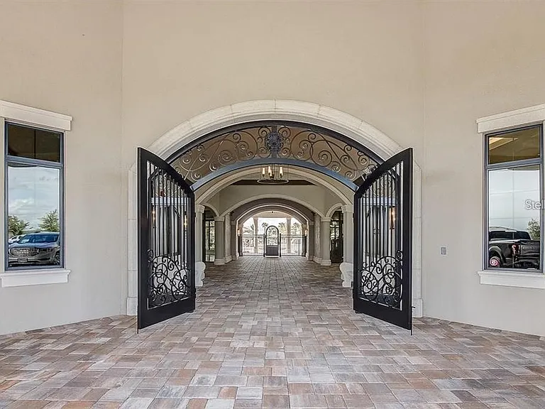 5604 Palmer Cir #202 — Photo 30