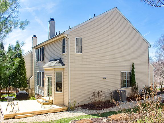 2nd image of 1005 Chiswell Dr