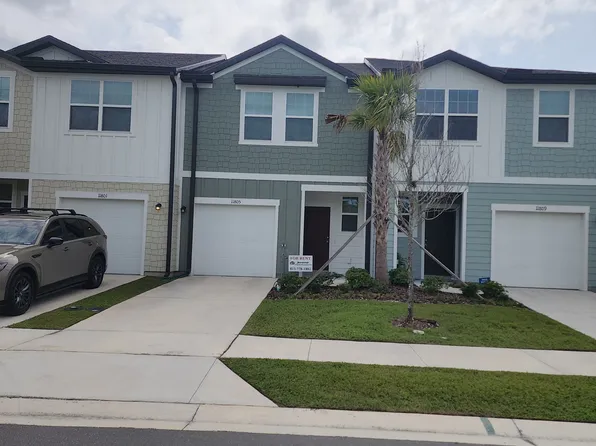 11805 Sylvia St, Dade City, FL 33525