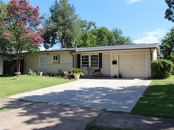 3rd image of 2314 Blaydon Dr