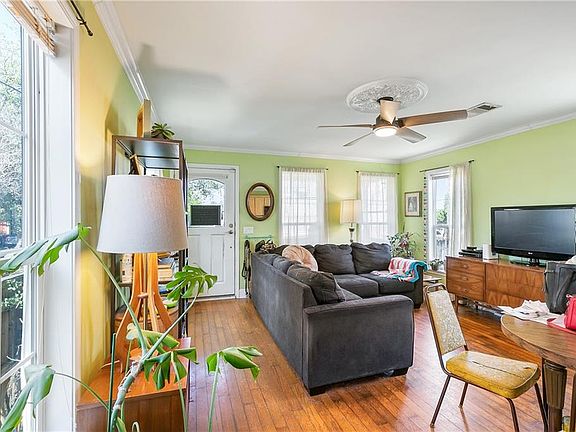 5th image of 1121 Leonidas St