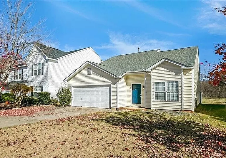 1566 Andora Dr — Photo 2