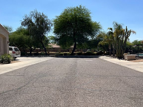 5th image of 2739 E Schiliro Cir