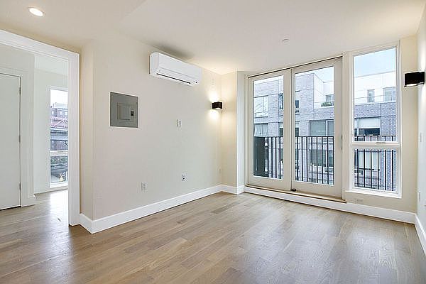 1st image of 440 Wythe Ave APT 3C