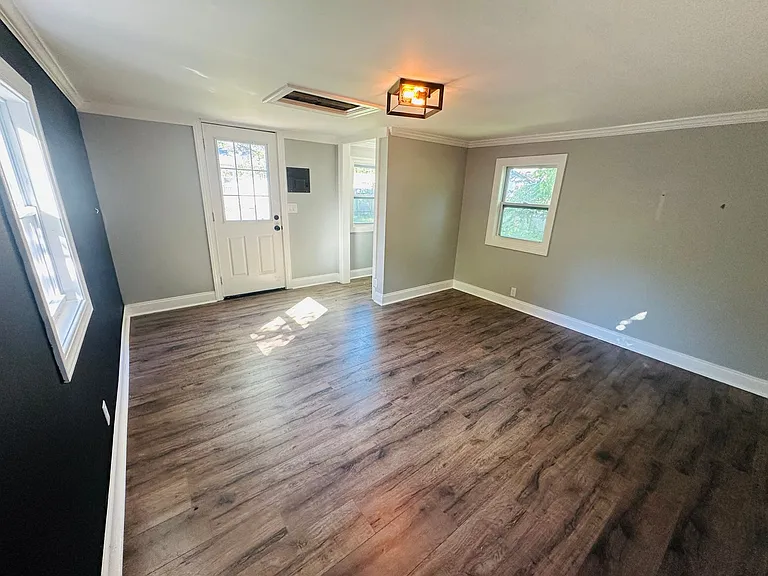 602 W Glenwood Ave — Photo 27