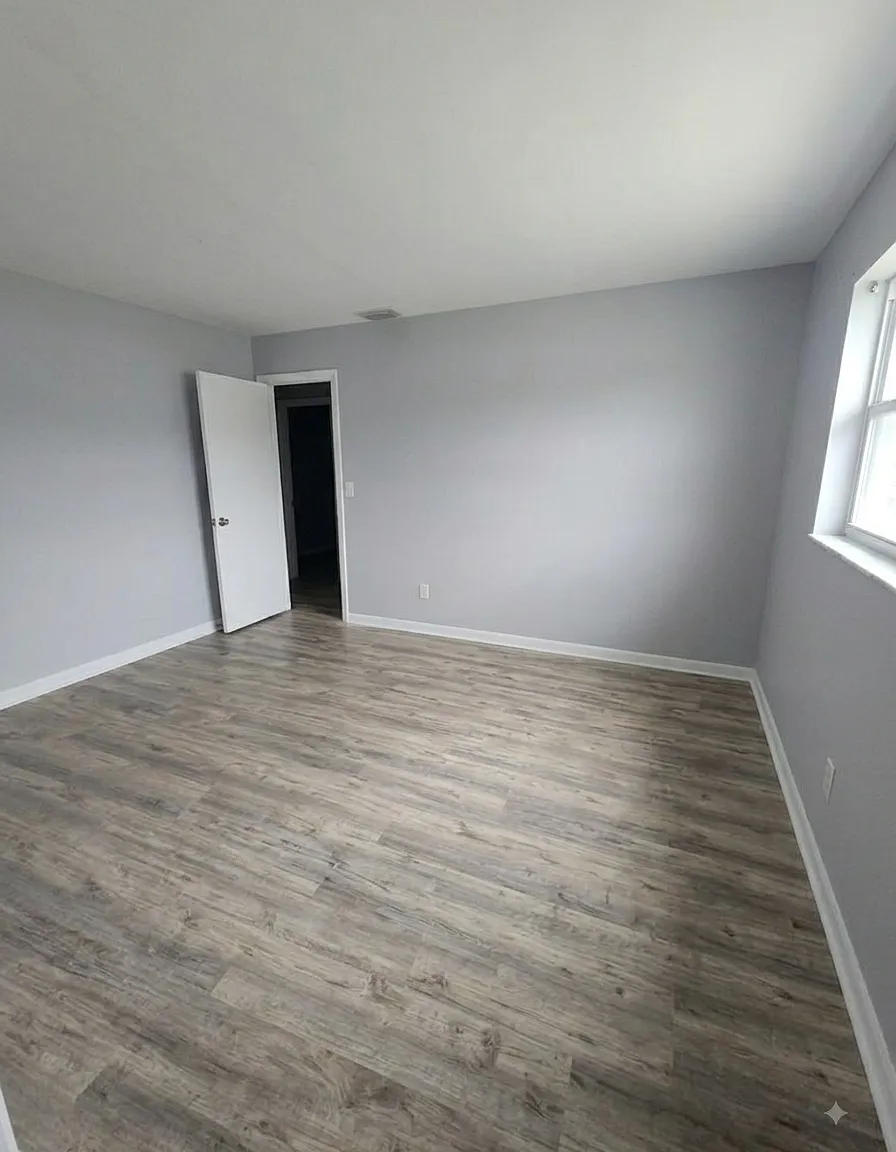 3 bed, 1200 sqft, $4,650 — Photo 3