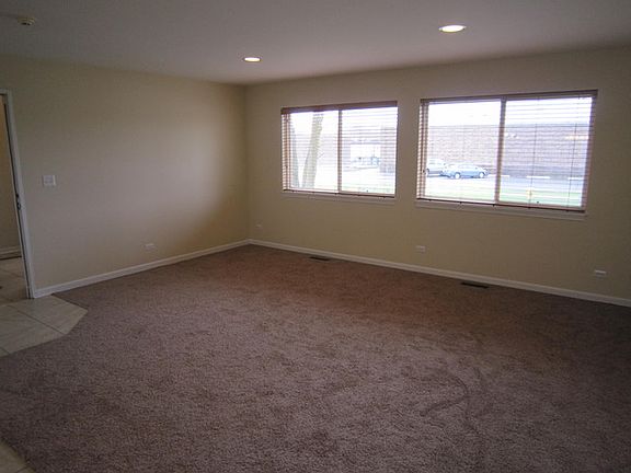 4th image of 821 Anita Ave APT D