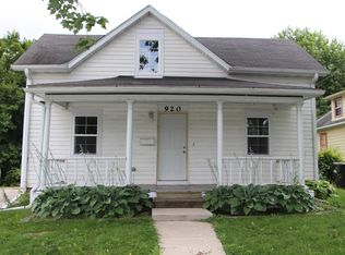 920 S Van Buren St, Iowa City, IA 52240