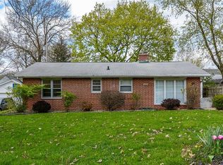 1136 E Lake Shore Dr, Decatur, IL 62521