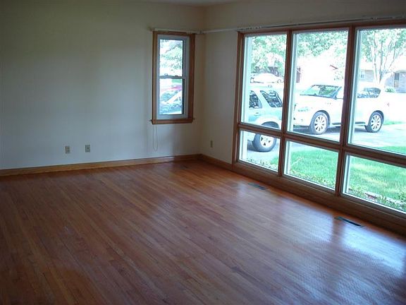 3rd image of 2063 Orchard Dr