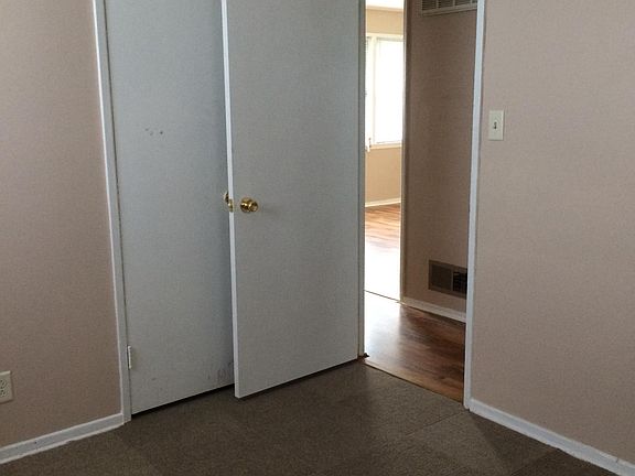 4th image of 7342 E 54th St