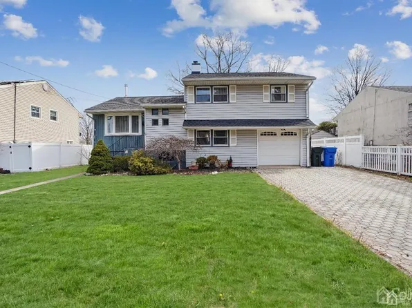 59 S Oak Ave, Fords, NJ 08863
