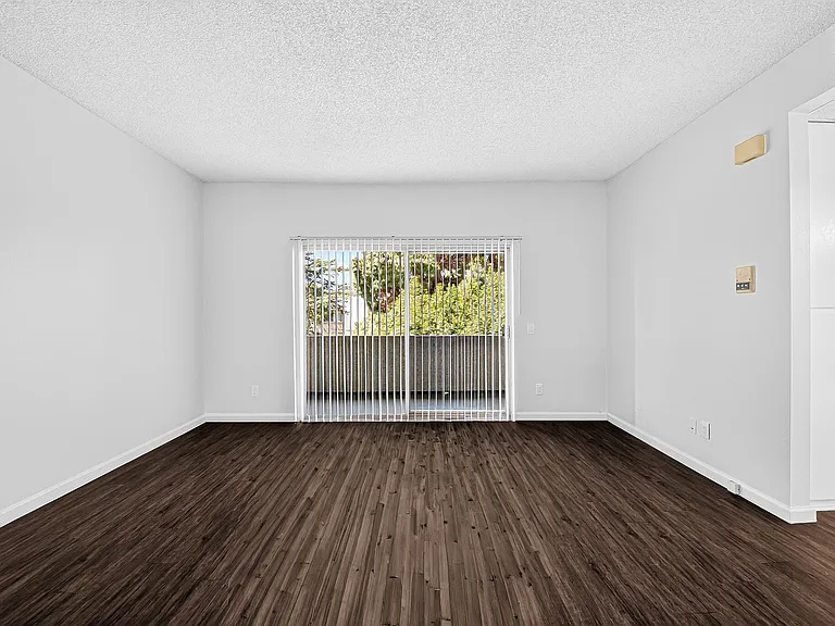 10749 Francis Pl — Photo 7