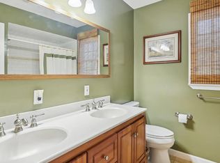 4036 Trapp Rd, Fairfax, VA 22032
