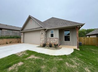 209 Lindsey Ln, Whitehouse, TX 75791