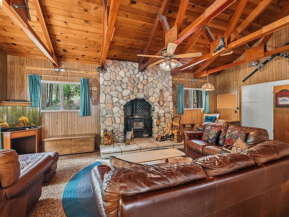 4th image of 29587 Lassen Dr