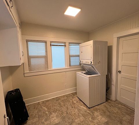 5th image of 649 Flower Ave