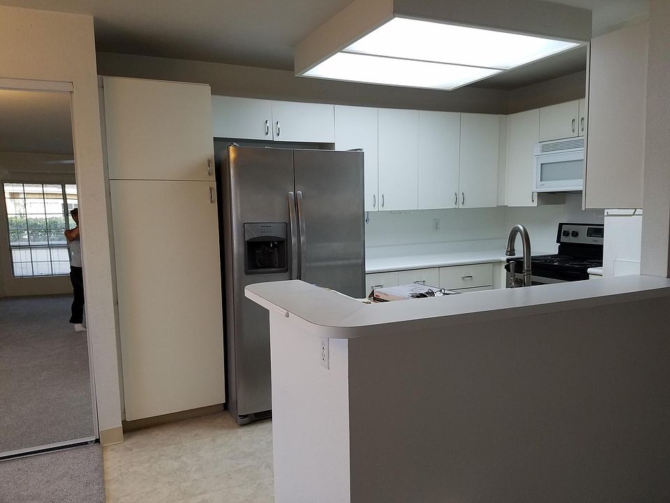1st image of 492 Mananai Pl #D