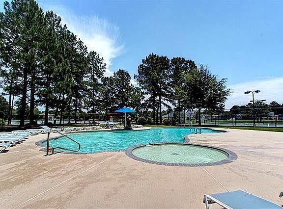 2nd image of 1101 Milan Dr