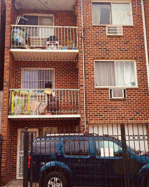 1st image of 10944 Corona Ave