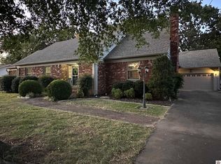 1516 Kirkwood Dr, Murray, KY 42071